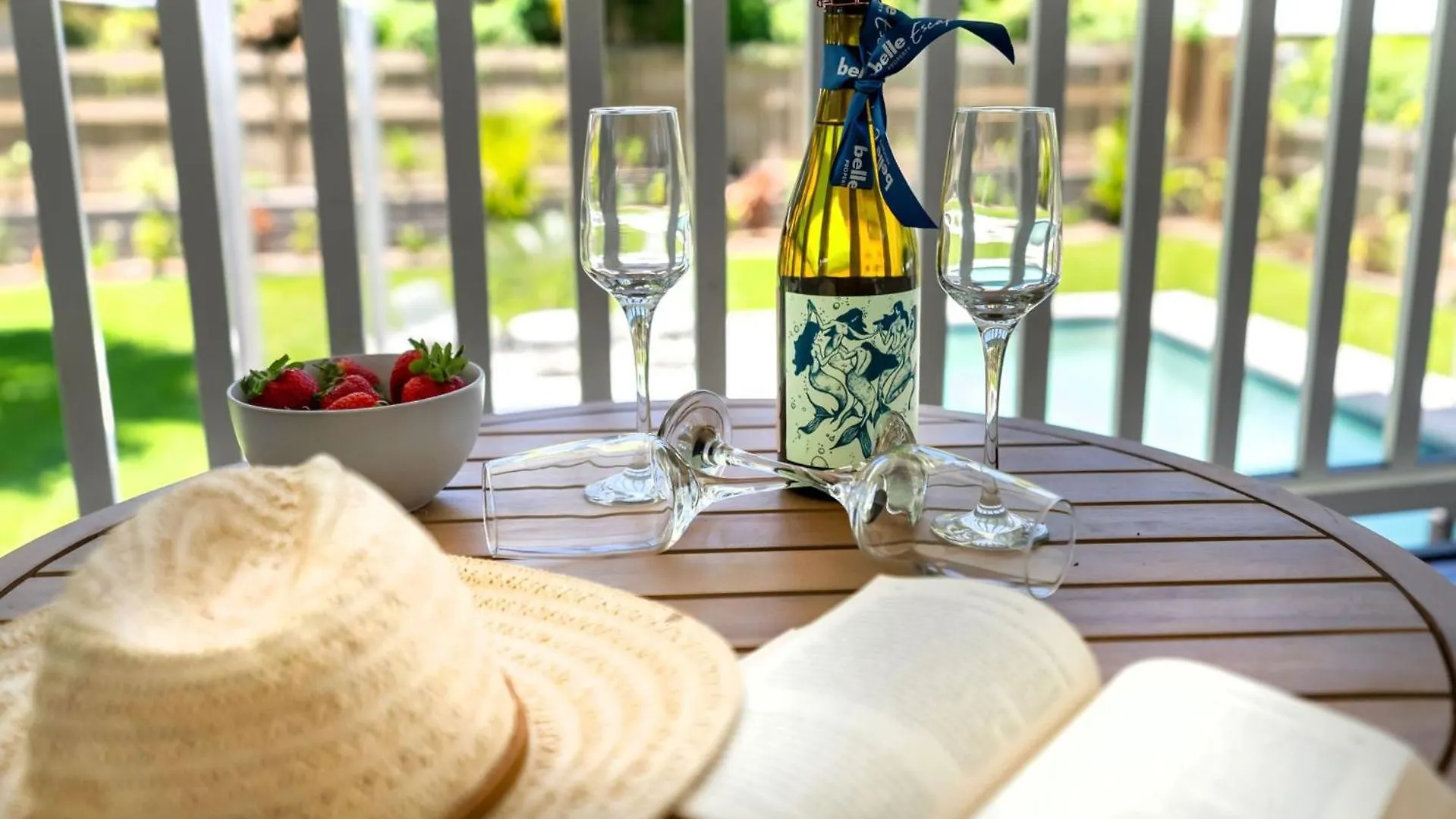 Holiday home Belle Escapes Endeavour To Impress Villa Clifton Beach Australia