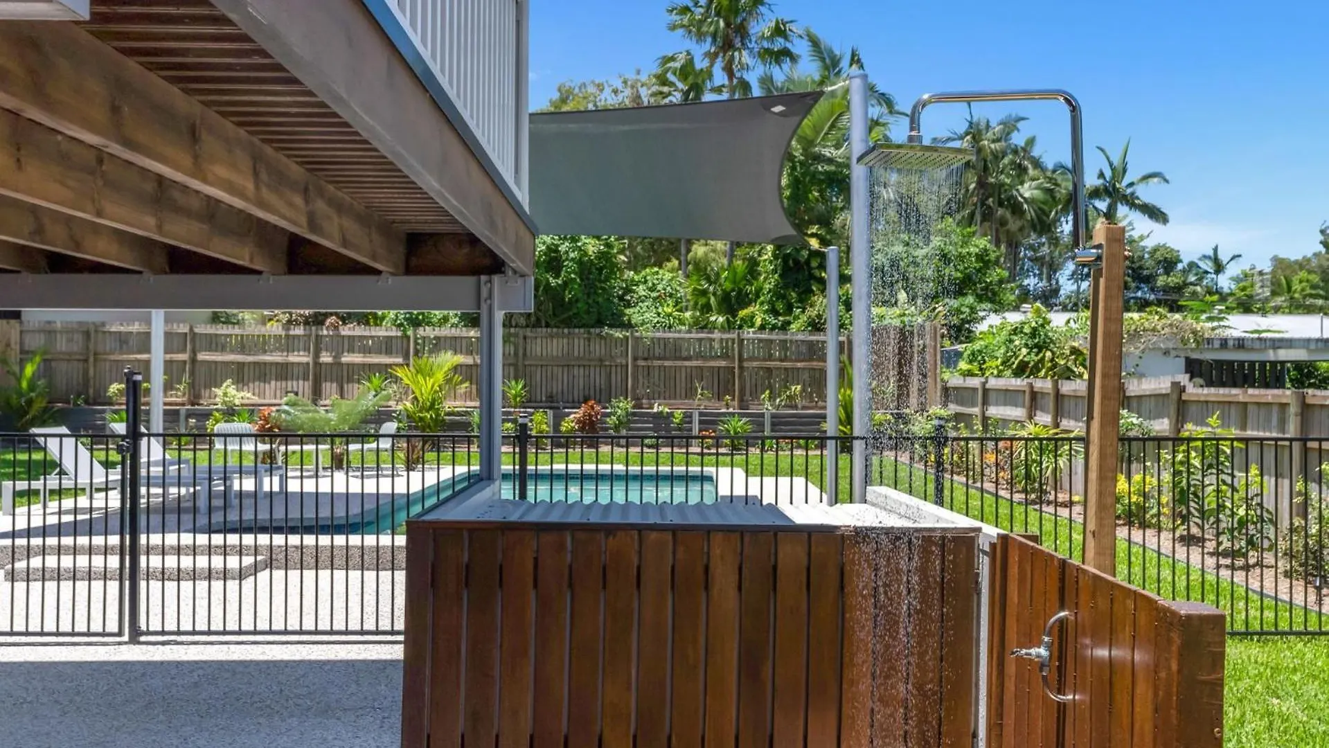 Holiday home Belle Escapes Endeavour To Impress Villa Clifton Beach
