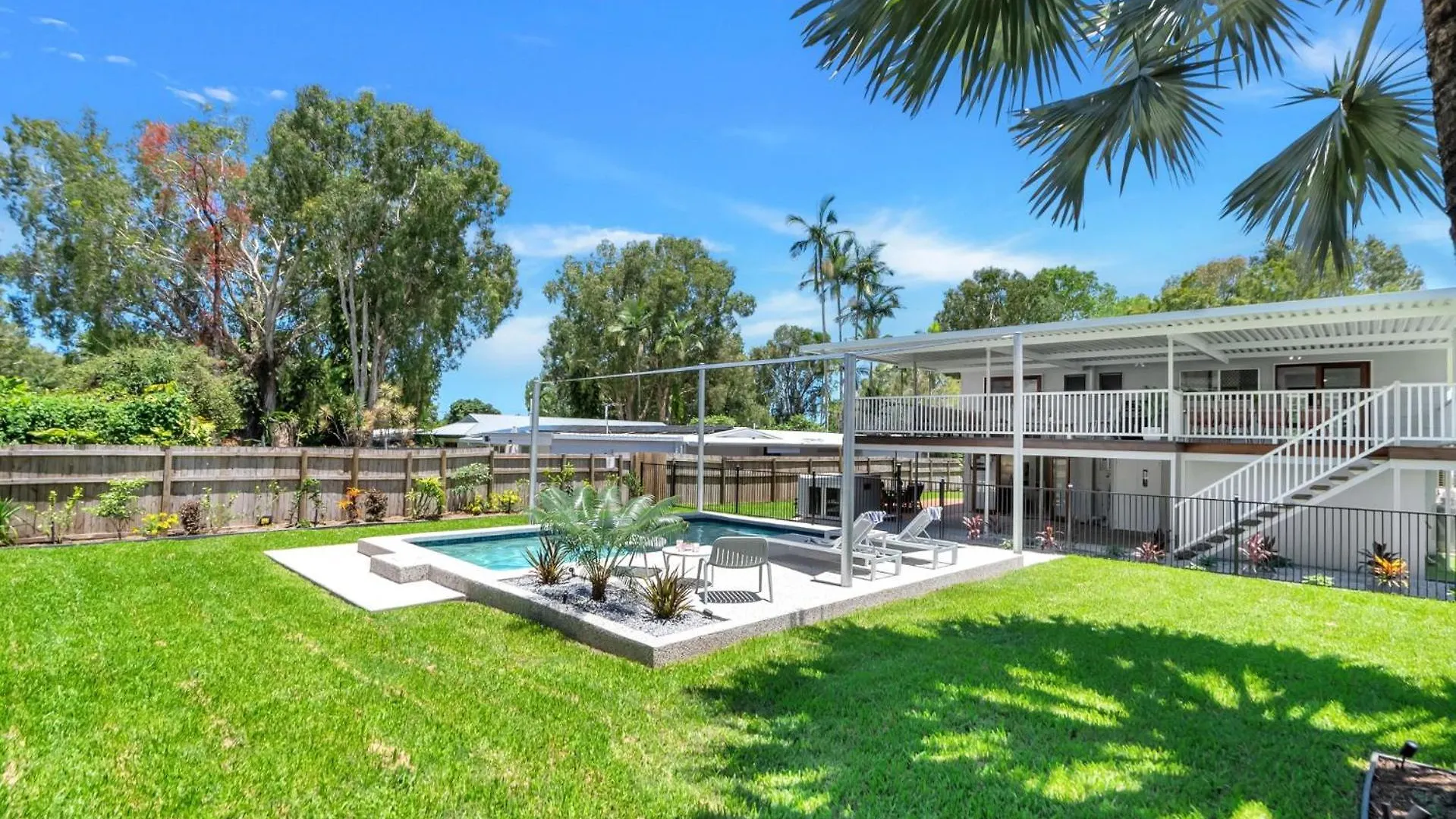 Holiday home Belle Escapes Endeavour To Impress Villa Clifton Beach